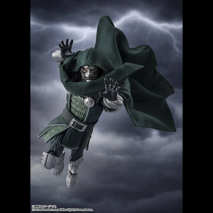 AVENGERS DOOMSDAY - FIGURINE DOCTOR DOOM SH FIGUARTS