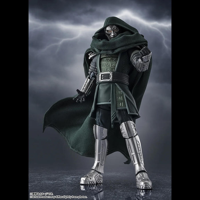 AVENGERS DOOMSDAY - FIGURINE DOCTOR DOOM SH FIGUARTS