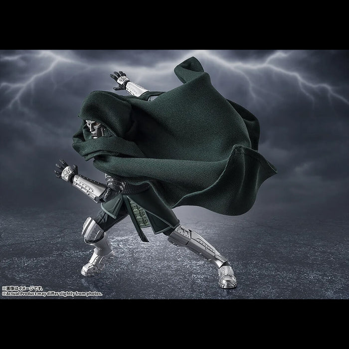 AVENGERS DOOMSDAY - FIGURINE DOCTOR DOOM SH FIGUARTS