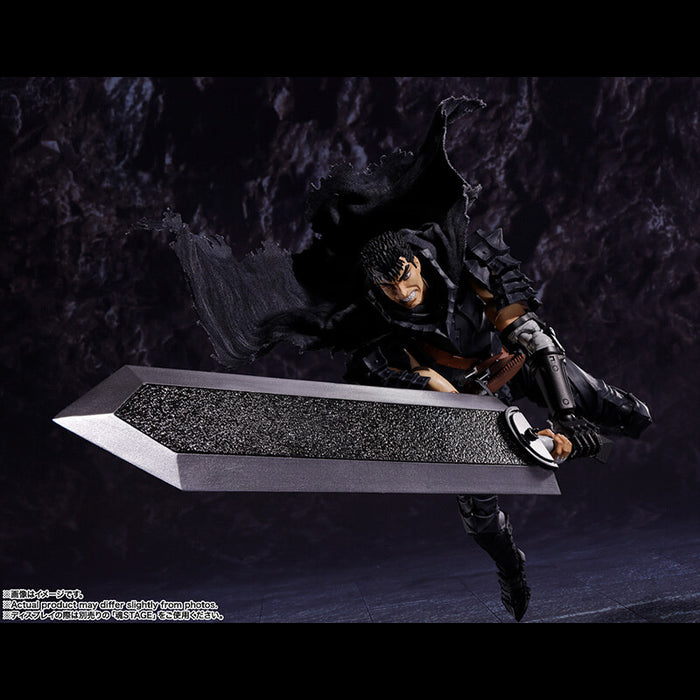 BERSERK &#8211; FIGURINE GUTS (BERSERKER ARMOR) SH FIGUARTS JAPANDCO 6