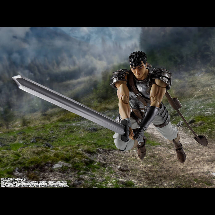 BERSERK - GUTS FIGURINE (BERSERKER ARMOR) SH FIGUARTS