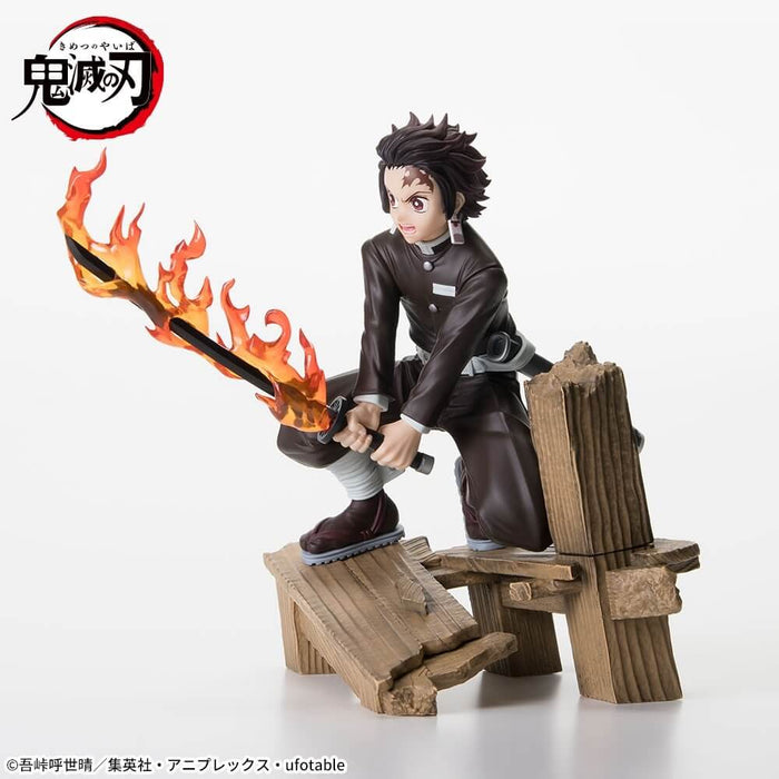 DEMON SLAYER - KIMETSU NO YAIBA - FIGURINE KAMADO TANJIRO SWORDSMITH VILLAGE EDITION XROSS LINK JAPANDCO 4