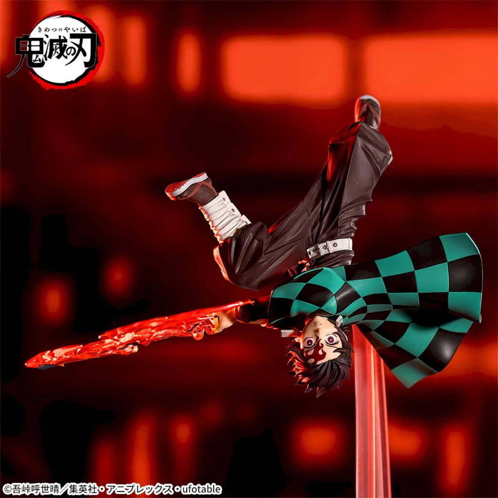 DEMON SLAYER - KIMETSU NO YAIBA - FIGURA KAMADO TANJIRO HINOKAMI KAGURA SETTING SUN TRANSFORMATION LUMINASTA