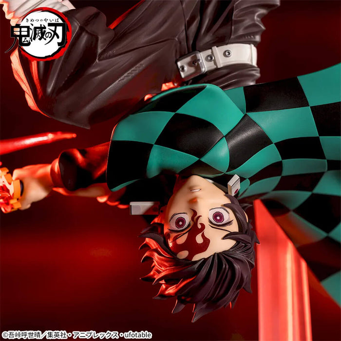 DEMON SLAYER - KIMETSU NO YAIBA - FIGURINE KAMADO TANJIRO HINOKAMI KAGURA SETTING SUN TRANSFORMATION LUMINASTA