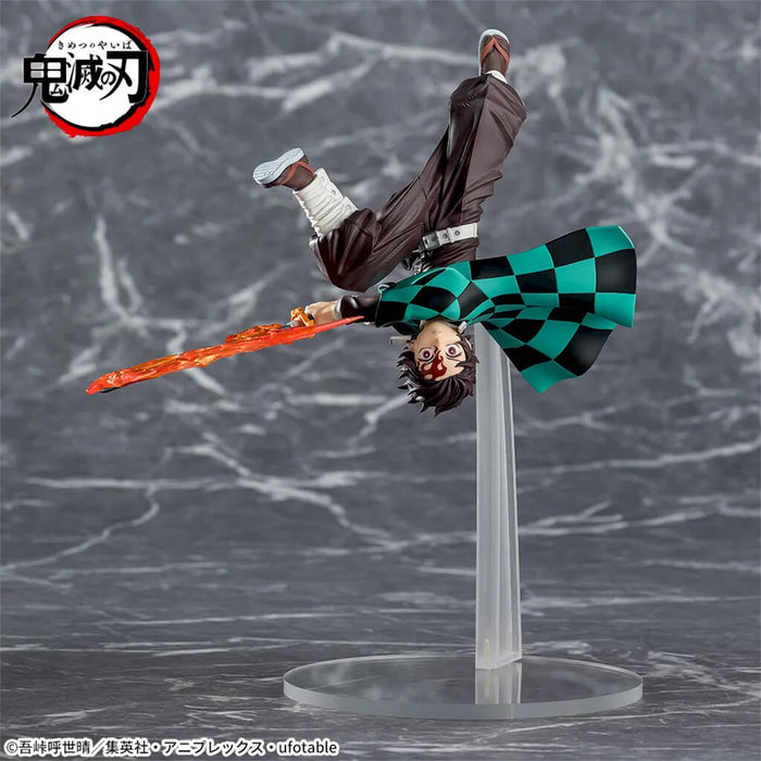 DEMON SLAYER - KIMETSU NO YAIBA - FIGURINE KAMADO TANJIRO HINOKAMI KAGURA SETTING SUN TRANSFORMATION LUMINASTA