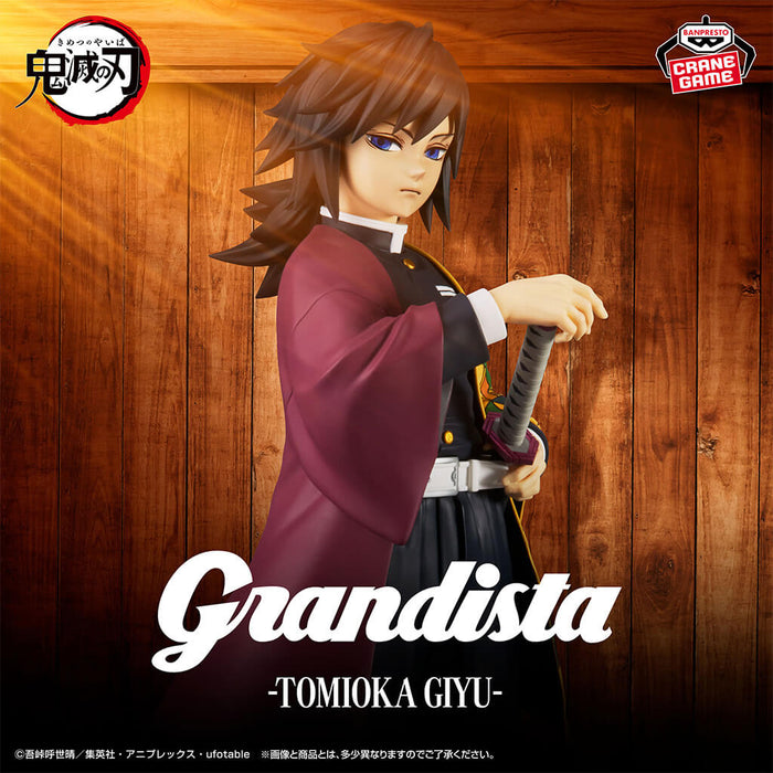 DEMON SLAYER - KIMETSU NO YAIBA - FIGURA DE TOMIOKA GIYU GRANDISTA