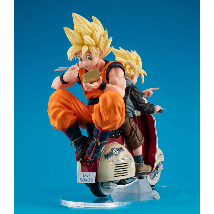 DRAGON BALL Z &#8211; FIGURINE SON GOKU SSJ &#038; SON GOHAN SSJ &#038; BIKE DESKTOP REAL McCOY EX JAPANDCO 3