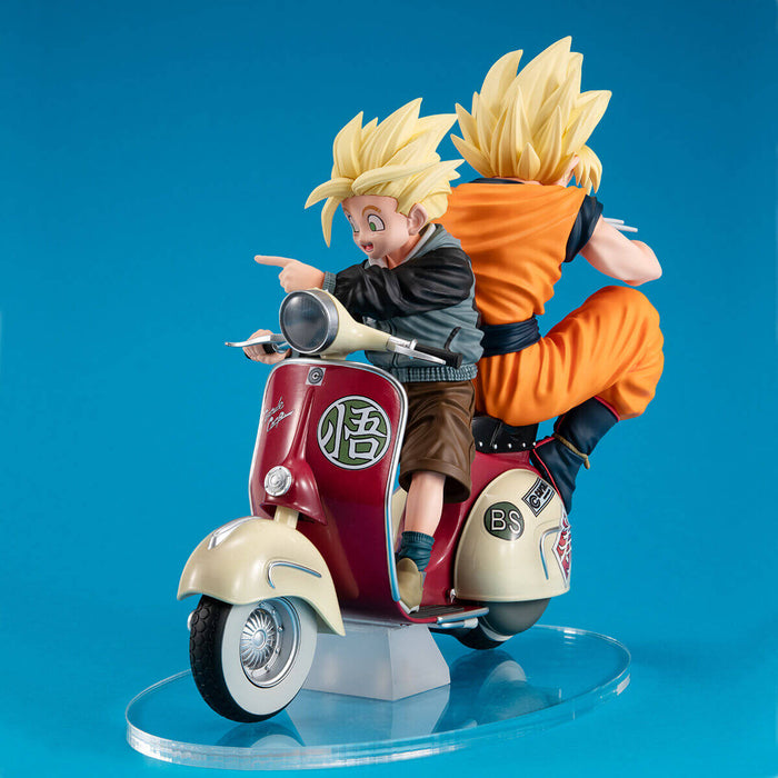 DRAGON BALL Z &#8211; FIGURINE SON GOKU SSJ &#038; SON GOHAN SSJ &#038; BIKE DESKTOP REAL McCOY EX JAPANDCO 8