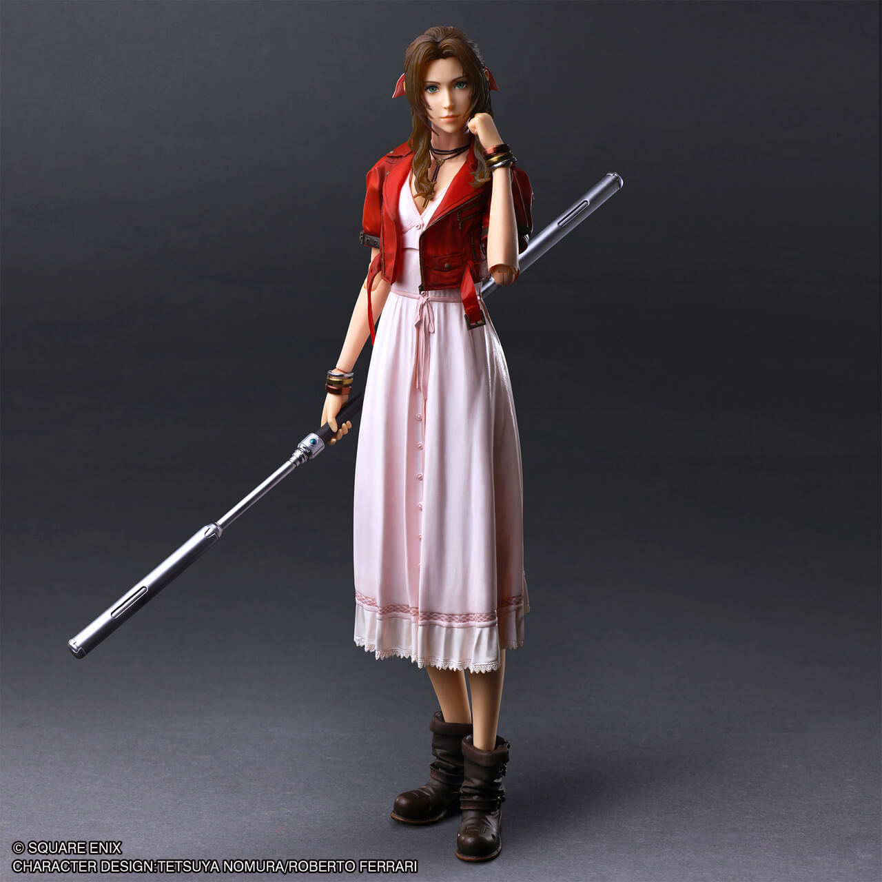 FINAL FANTASY VII REBIRTH - FIGURA AERITH GAINSBOROUGH PLAY ARTS KAI