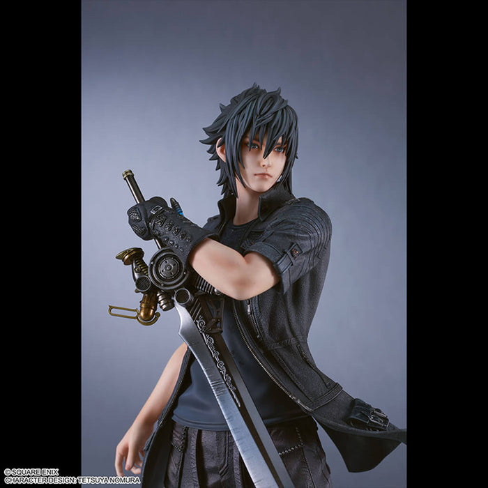 FIGURA DE NOCTIS LUCIS CAELUM DE FINAL FANTASY XV (SQUARE ENIX Y GOOD SMILE COMPANY)