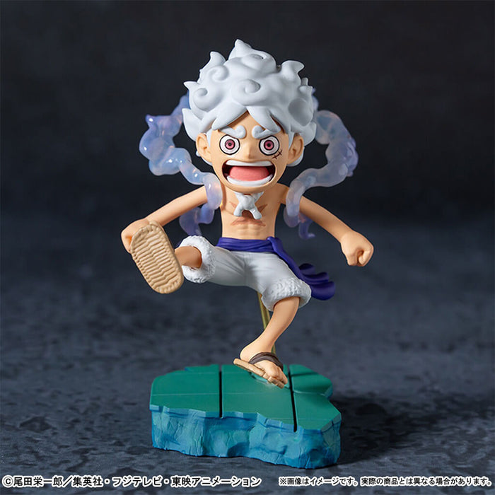 ONE PIECE - FIGURA PREMIUM WCF DE MONKEY D. LUFFY CONTRA LOS CINCO ANCIANOS