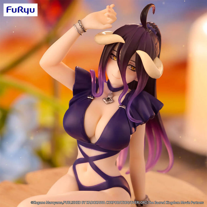 OVERLORD - FIGURA DE ALBEDO (VERSIÓN DE BAÑADOR MORADO OSCURO) TAPÓN DE FIDEOS