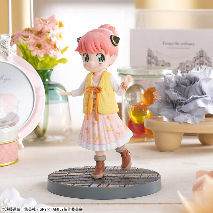 SPYxFAMILY - FIGURINE ANYA FORGER FASHIONABLE COORDINATION VOL.3.5 LUMINASTA JAPANDCO 1