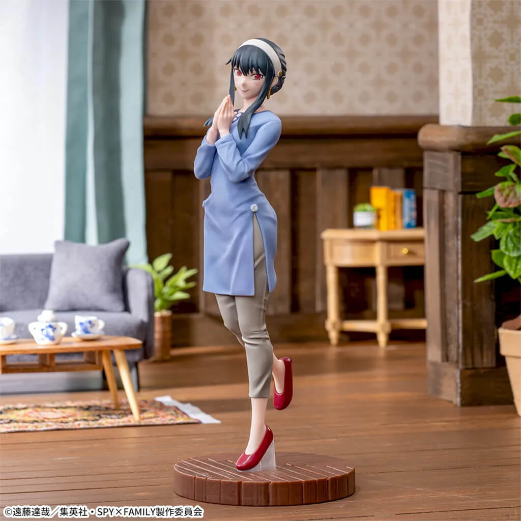 SPYxFAMILY - FIGURA YOR FORGER (SAISON 1 2nd COOL ED COSTUME VER.) VER.2 LUMINASTA