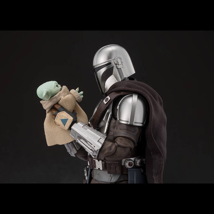 STAR WARS THE MANDALORIAN AND GROGU - FIGURES THE MANDALORIAN & GROGU SH FIGUARTS